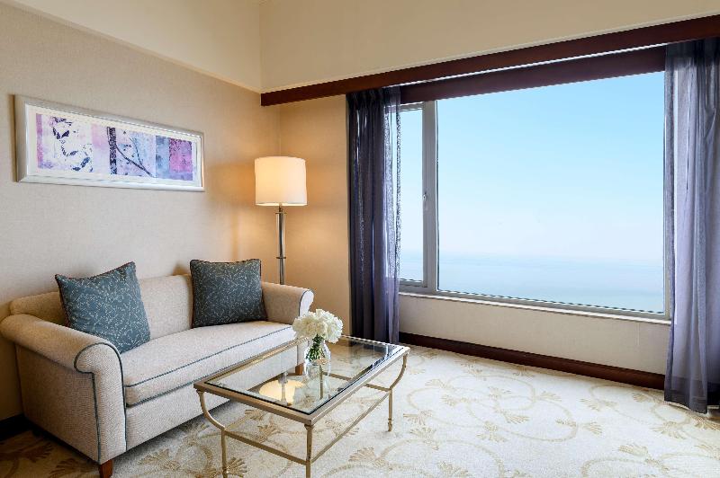 Shangri La Hotel Beihai image