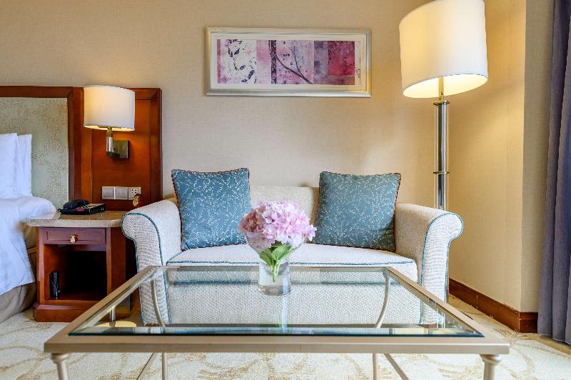 Shangri La Hotel Beihai image