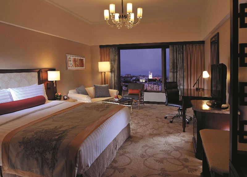 Shangri La Hotel Beihai image