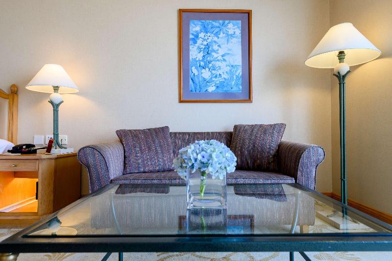 Shangri La Hotel Beihai image