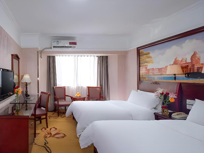 Vienna Hotel Chaoyang Road image