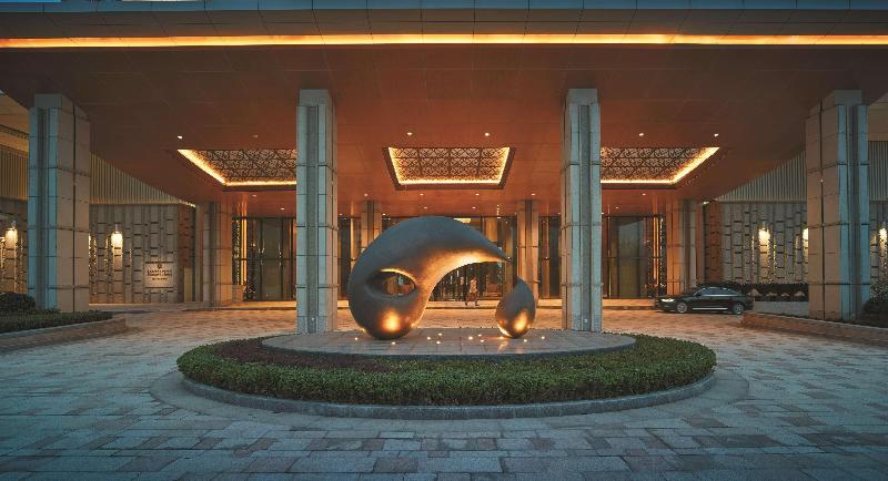 Shangri-La Hotel Qinhuangdao image