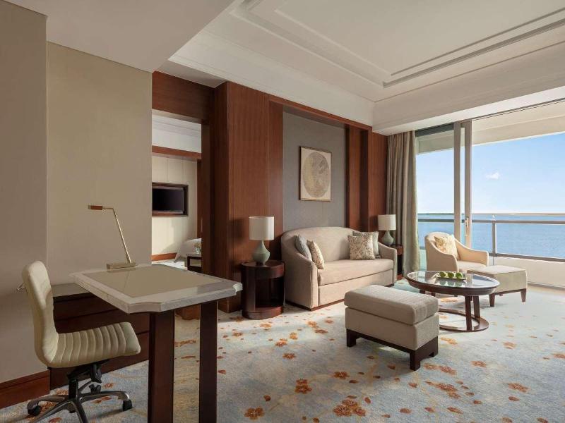 Shangri-La Hotel Qinhuangdao image