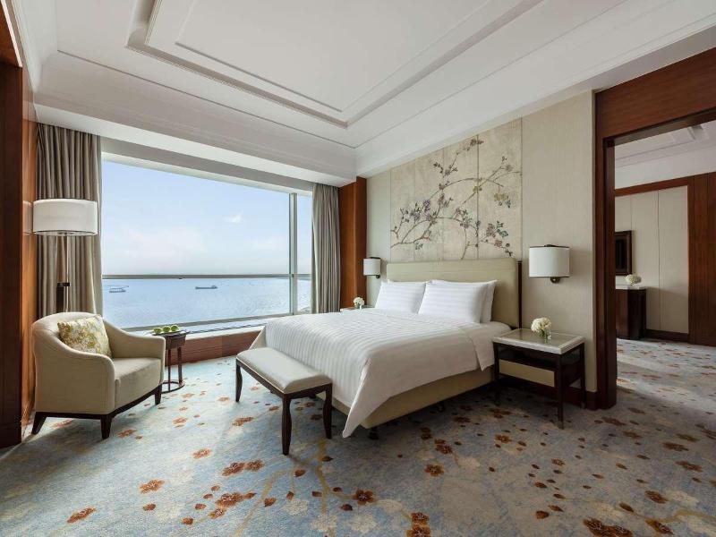 Shangri-La Hotel Qinhuangdao image