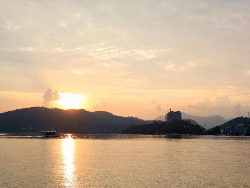 The Wen Wan Resort image