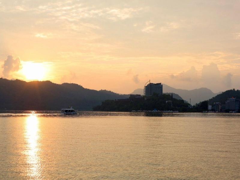 The Wen Wan Resort image