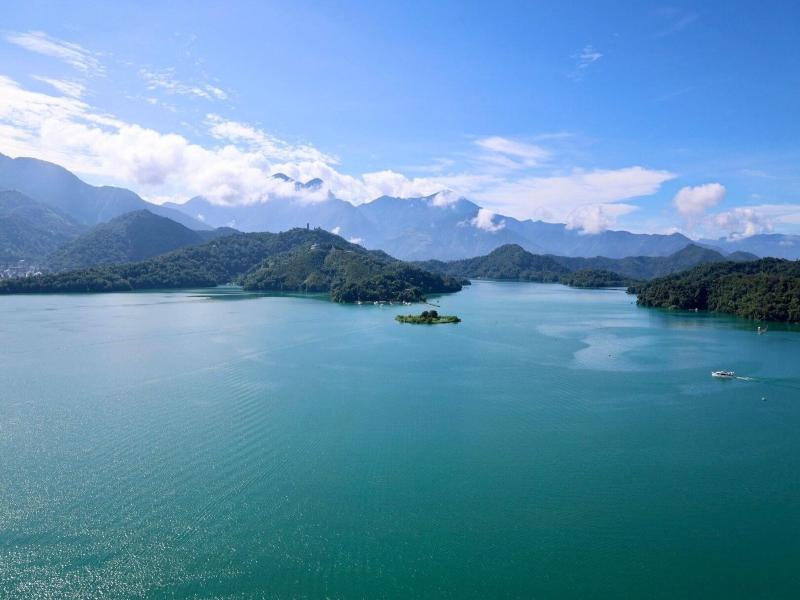 The Wen Wan Resort image