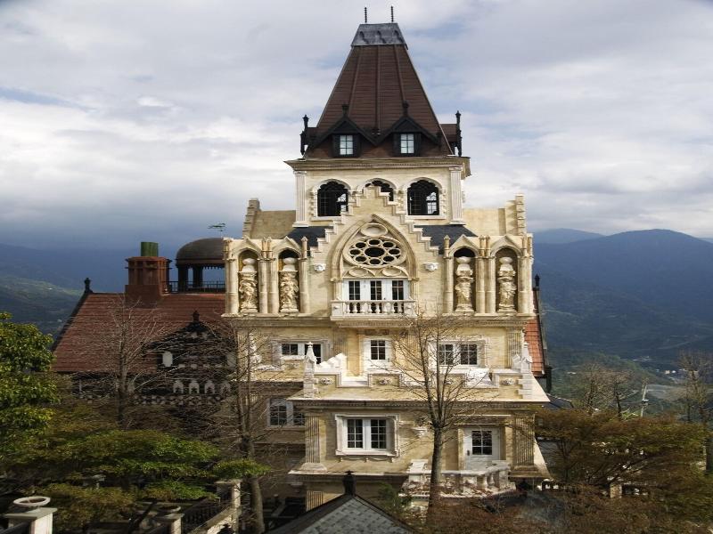 The Old England Hotel