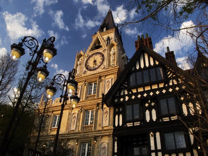 The Old England Hotel