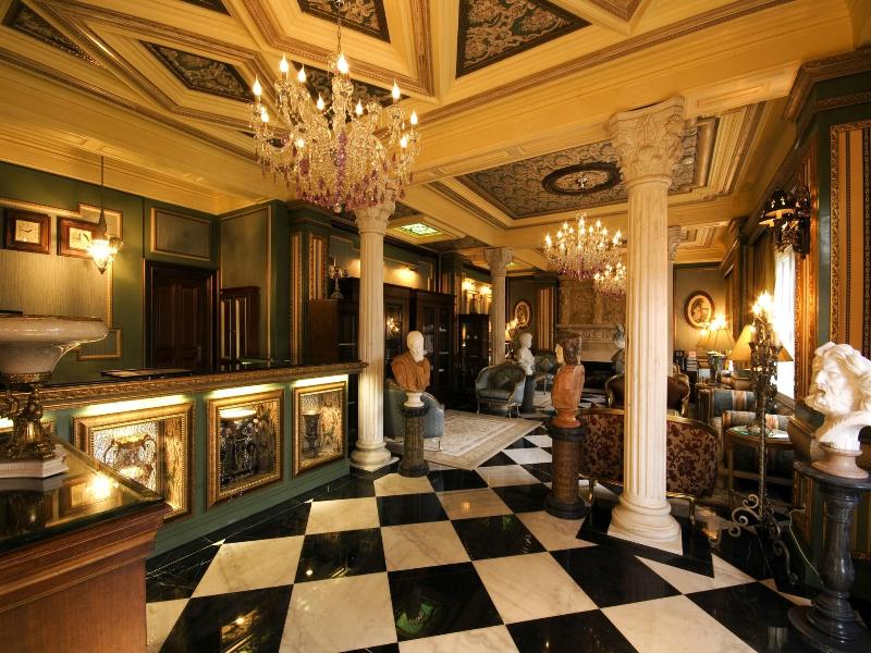 The Old England Hotel