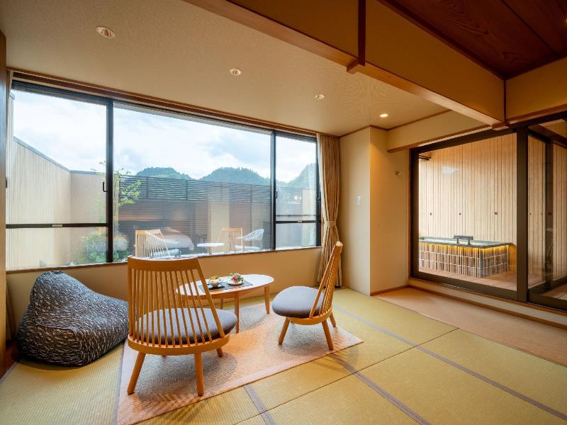 Takinoyu Hotel image