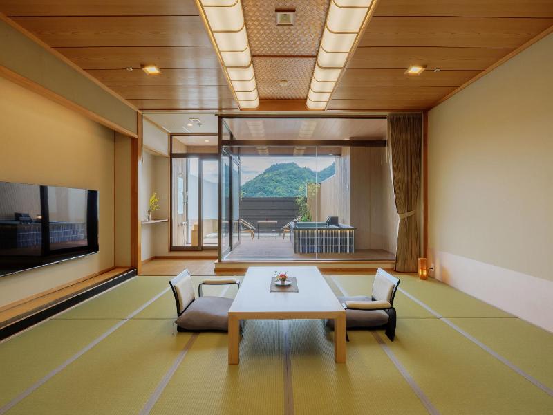 Takinoyu Hotel image