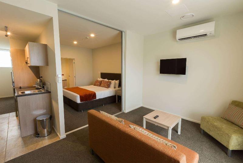Ramada Suites by Wyndham Christchurch City image