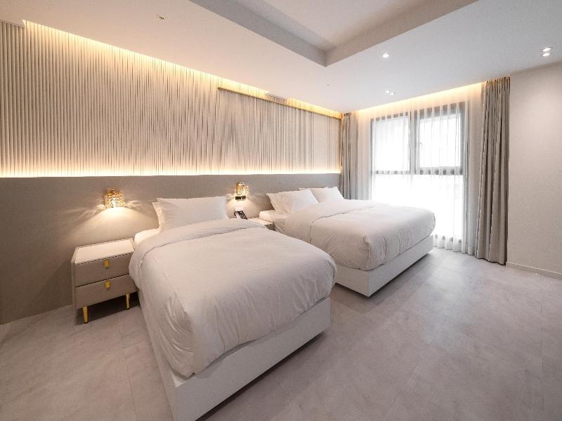 GunSan Riverhill Hotel image
