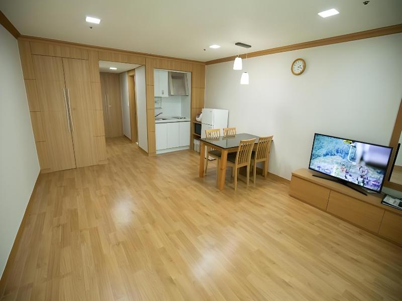 Yongpyong Resort image