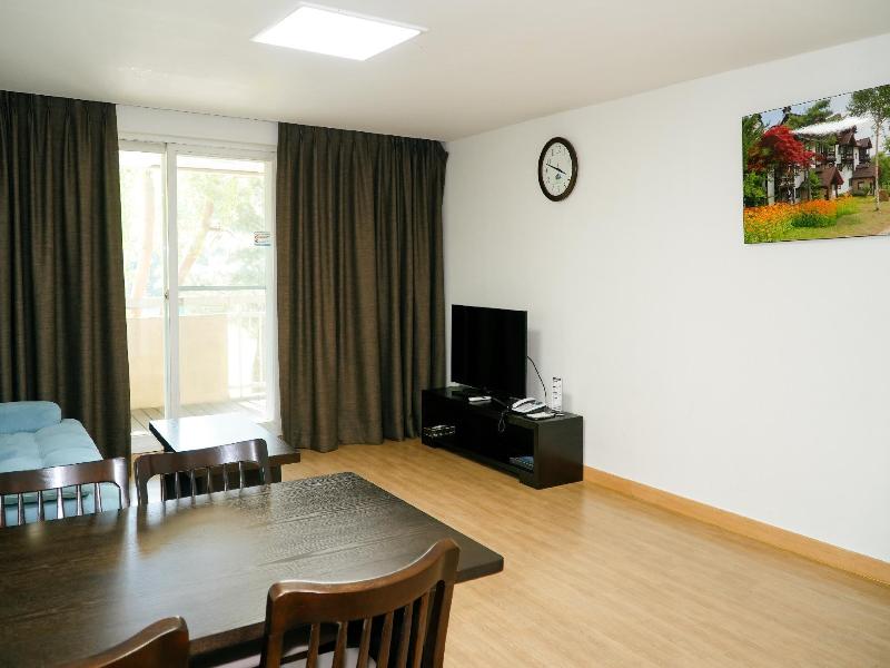 Yongpyong Resort image