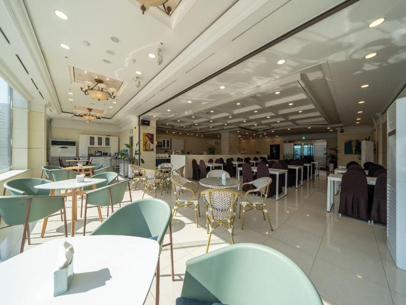 Hotel Kabo image
