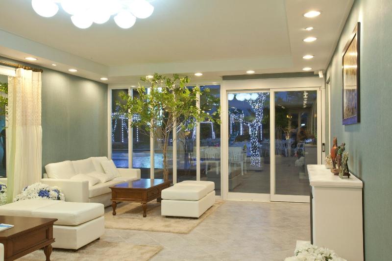 The Blue Hill Condo