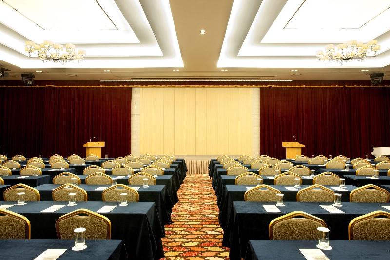 Lotte Buyeo Resort image