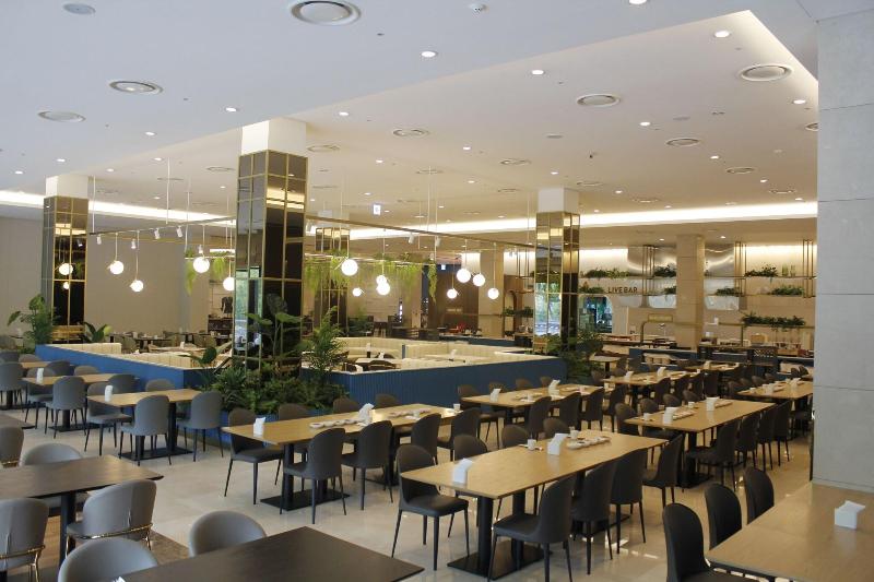 Lotte Buyeo Resort image