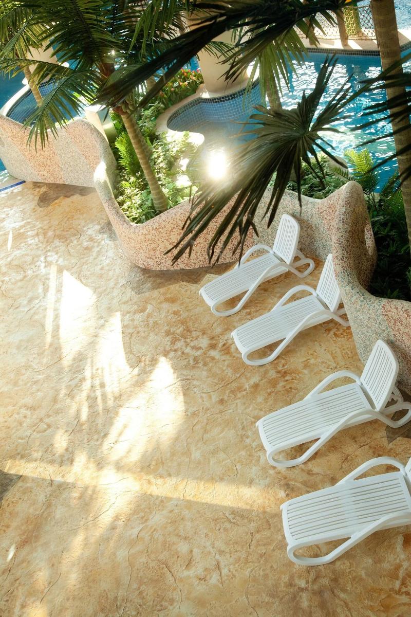 Lotte Buyeo Resort image