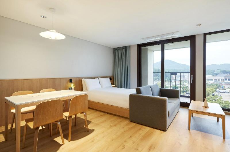 Lotte Buyeo Resort image