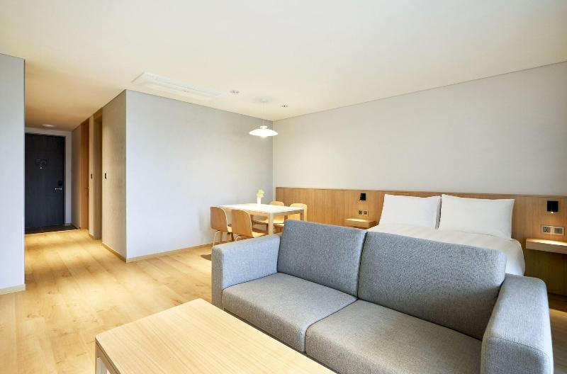 Lotte Buyeo Resort image