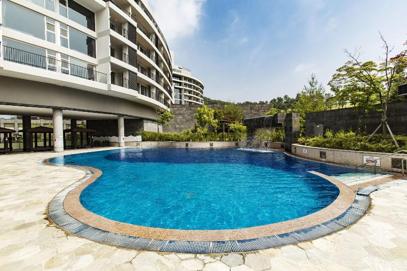 Lotte Buyeo Resort image
