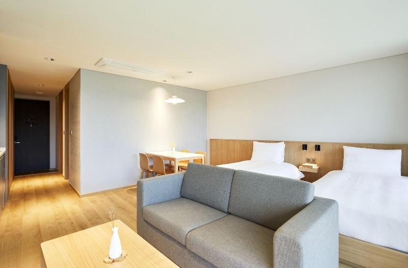 Lotte Buyeo Resort image