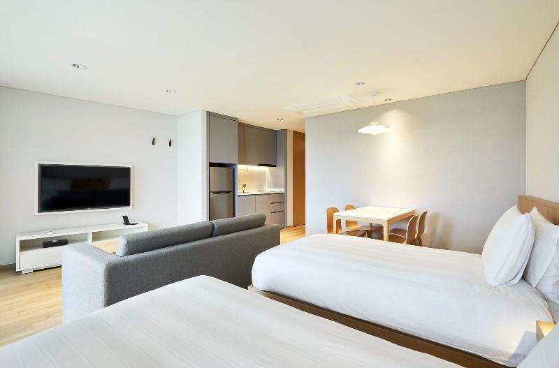 Lotte Buyeo Resort image