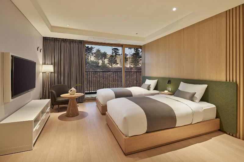 Lotte Buyeo Resort image