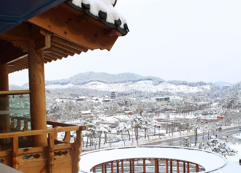 Lotte Buyeo Resort image
