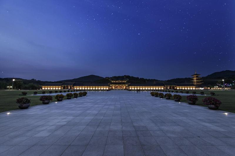 Lotte Buyeo Resort image