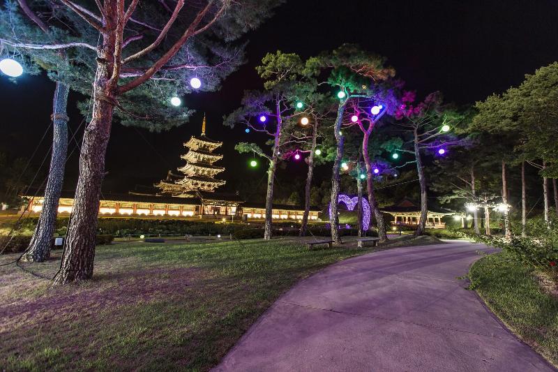 Lotte Buyeo Resort image