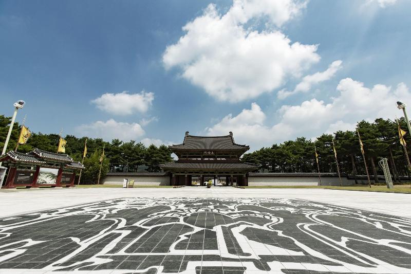 Lotte Buyeo Resort image