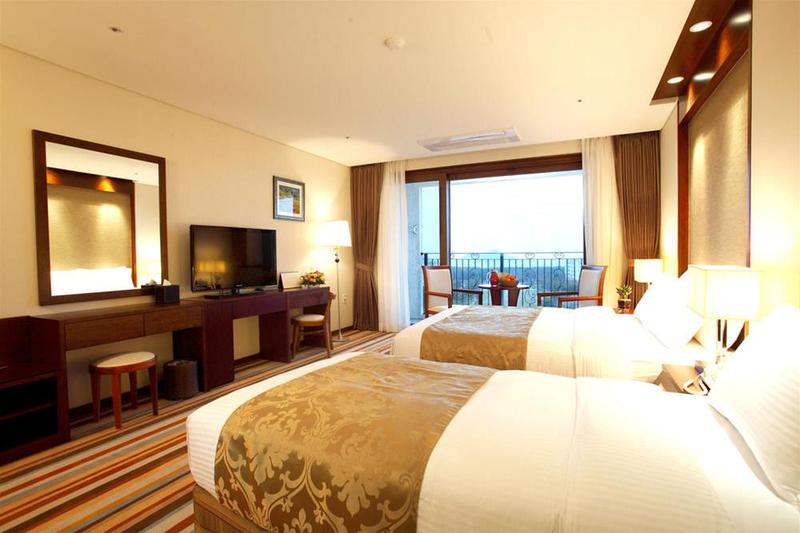 Jeju Raon Hotel & Resort image