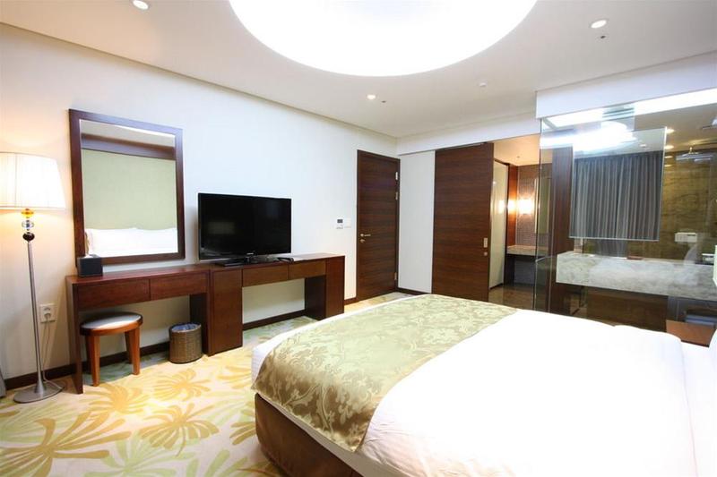 Jeju Raon Hotel & Resort image
