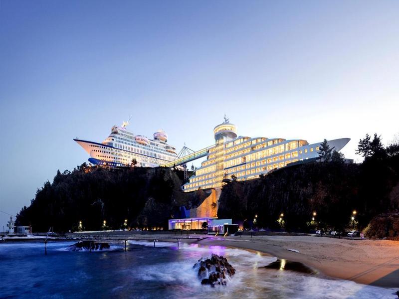 Sun Cruise Resort and Yacht image
