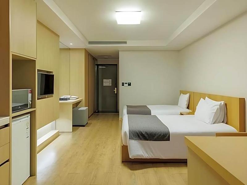 Luceville Resort image
