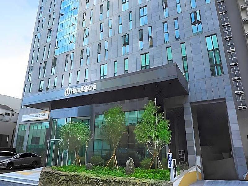 Hotel The One image