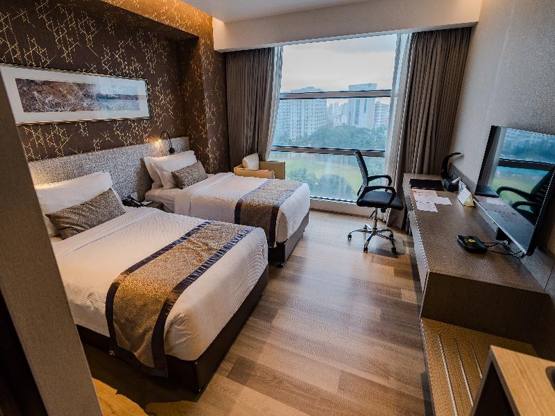 Best Western Plus Maple Leaf image