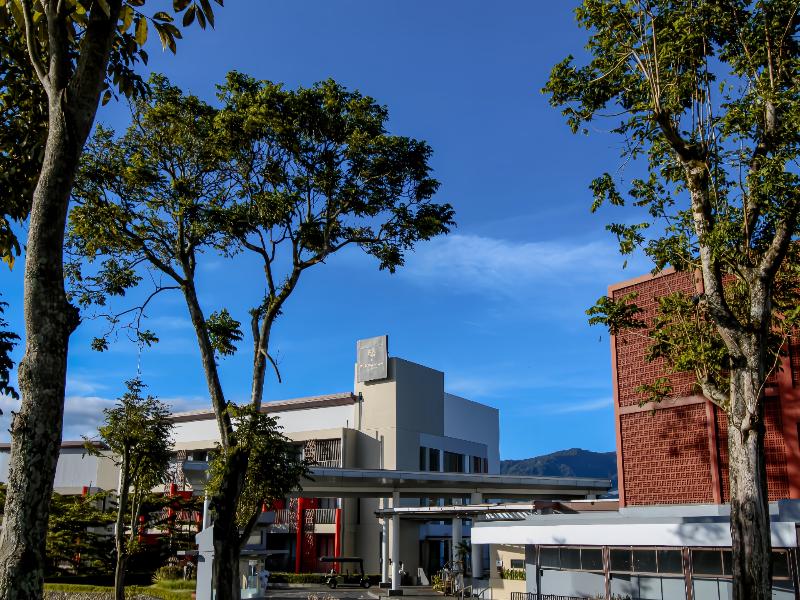 Pesona Alam Resort & Spa Puncak image