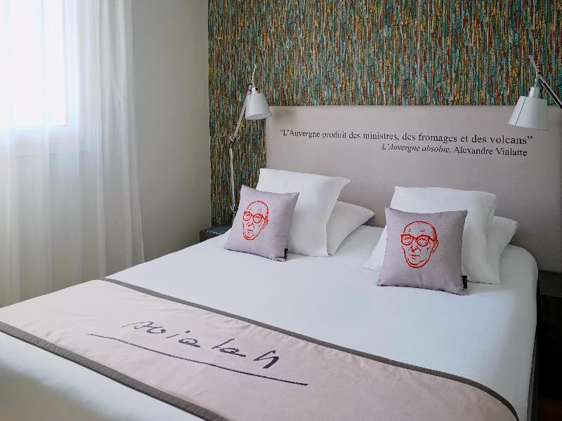 Hotel Litteraire Alexandre Vialatte, BW Signature image