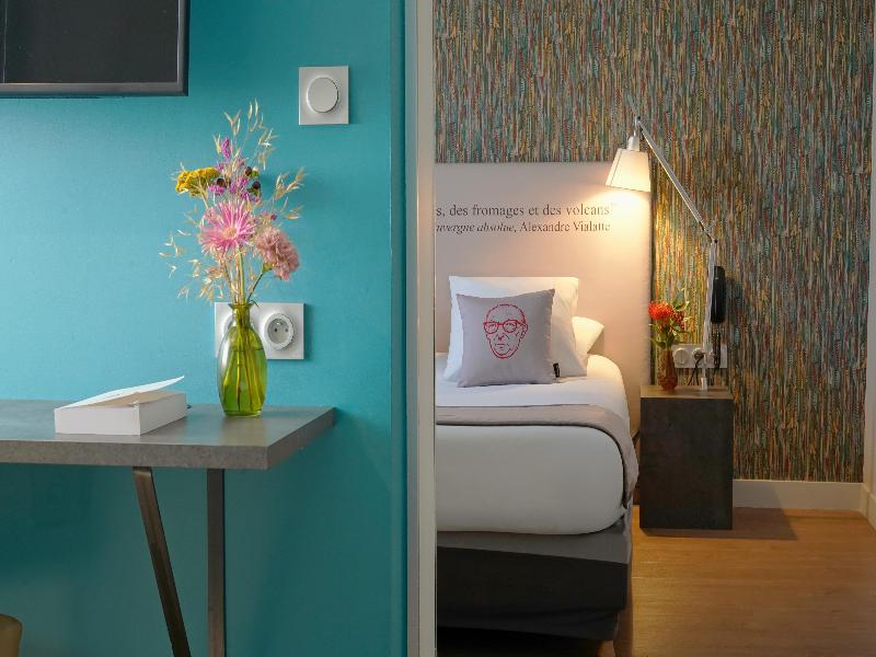 Hotel Litteraire Alexandre Vialatte, BW Signature image