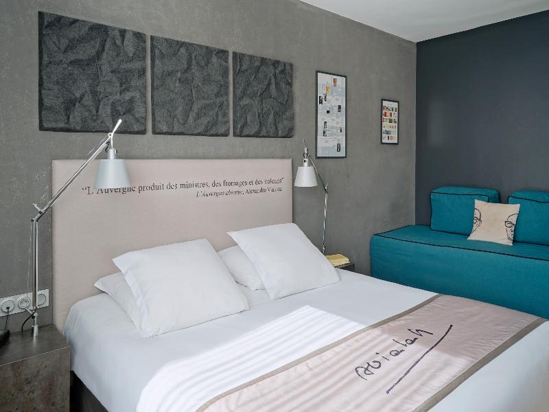 Hotel Litteraire Alexandre Vialatte, BW Signature image