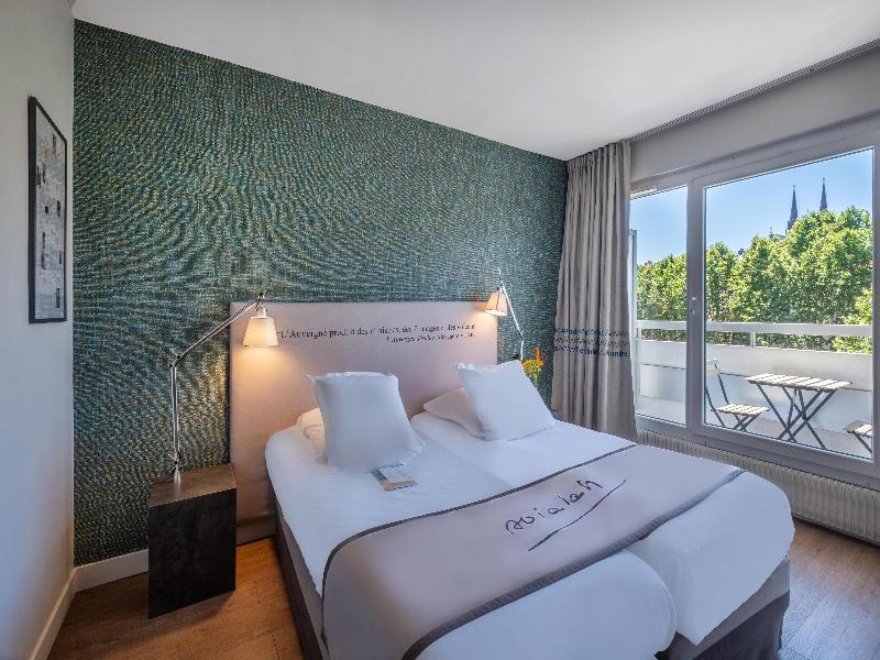 Hotel Litteraire Alexandre Vialatte, BW Signature image