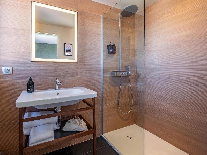 Hotel Litteraire Alexandre Vialatte, BW Signature image