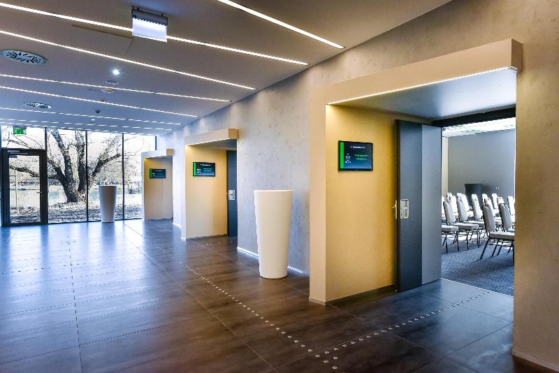 Best Western Plus Lakeside Hotel image