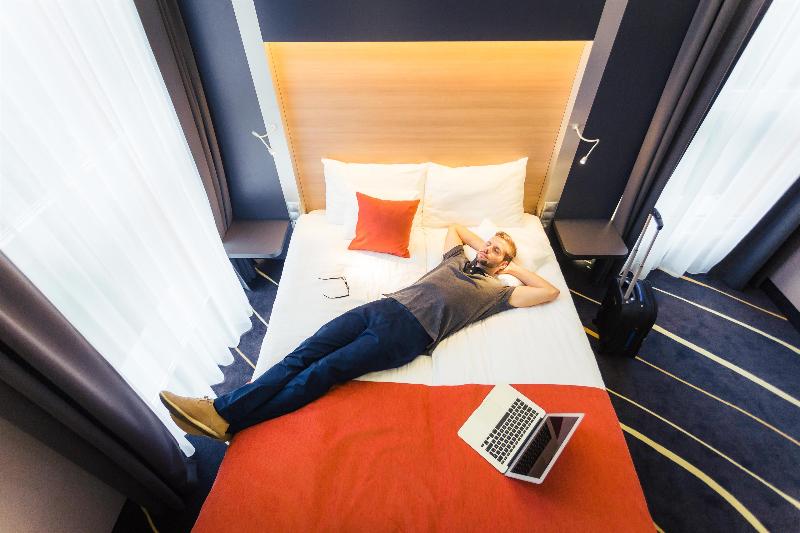 Best Western Plus Lakeside Hotel image