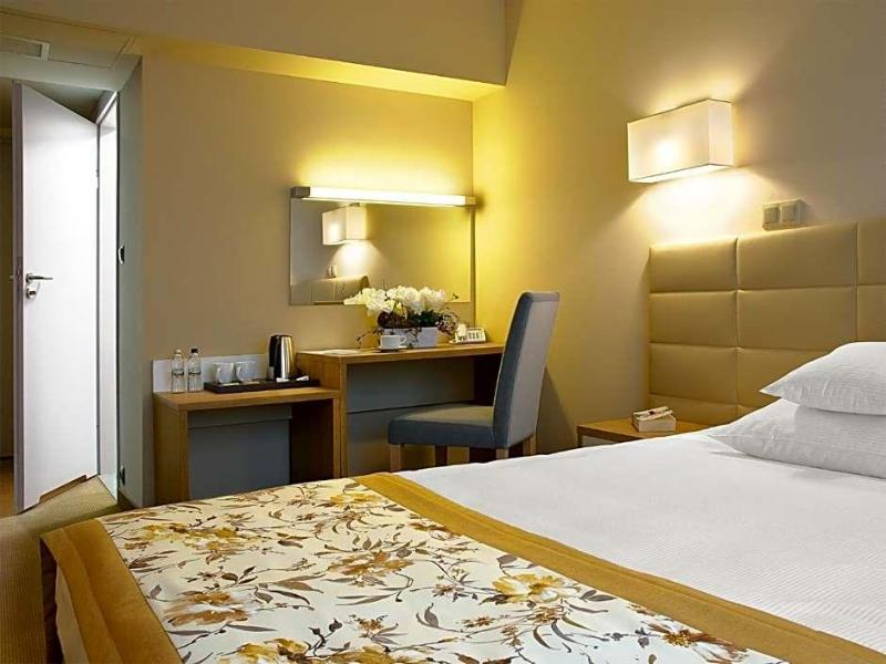 Hotel Petropol image